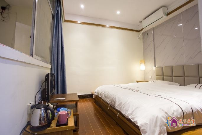 豪华榻榻米大床房