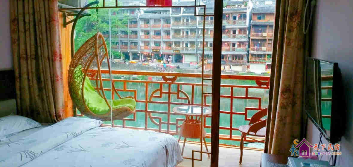 江景阳台大床房