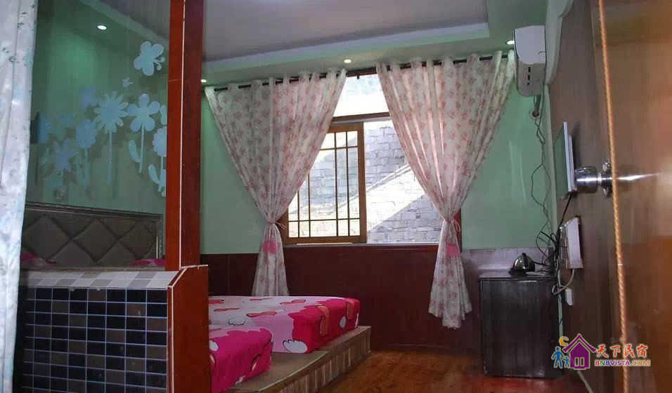 不临江特色标准间古梦店