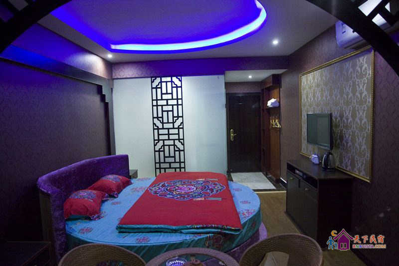 江景特大豪华圆床房