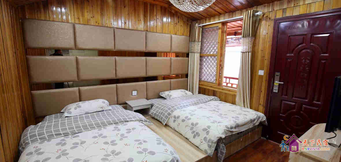观景木质榻榻米双人间