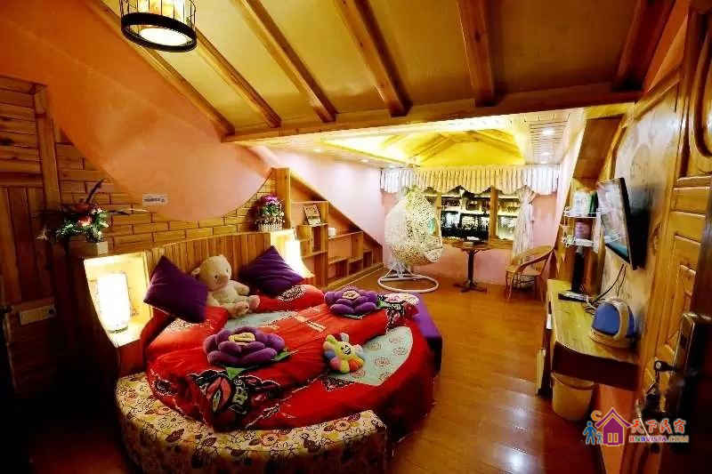 特惠观景圆床房