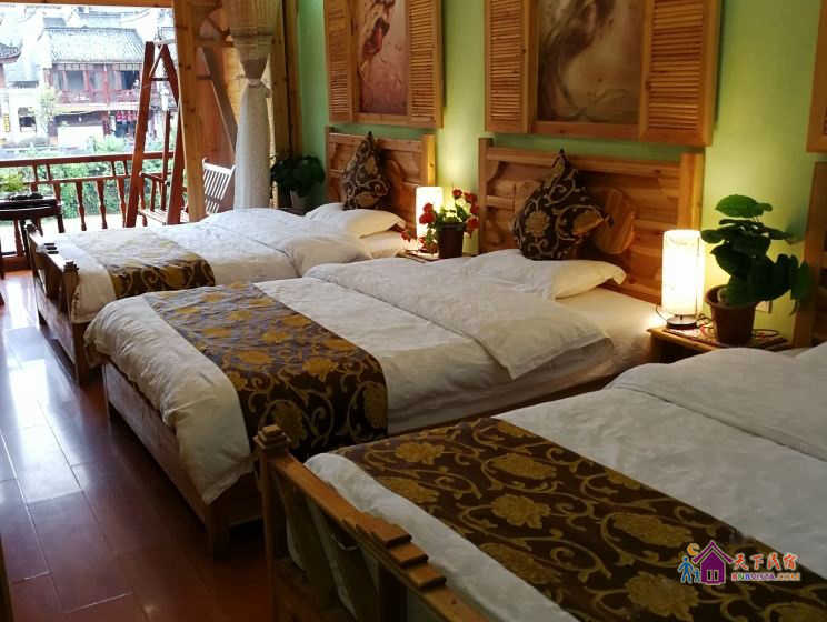 启盛轩临江三人间