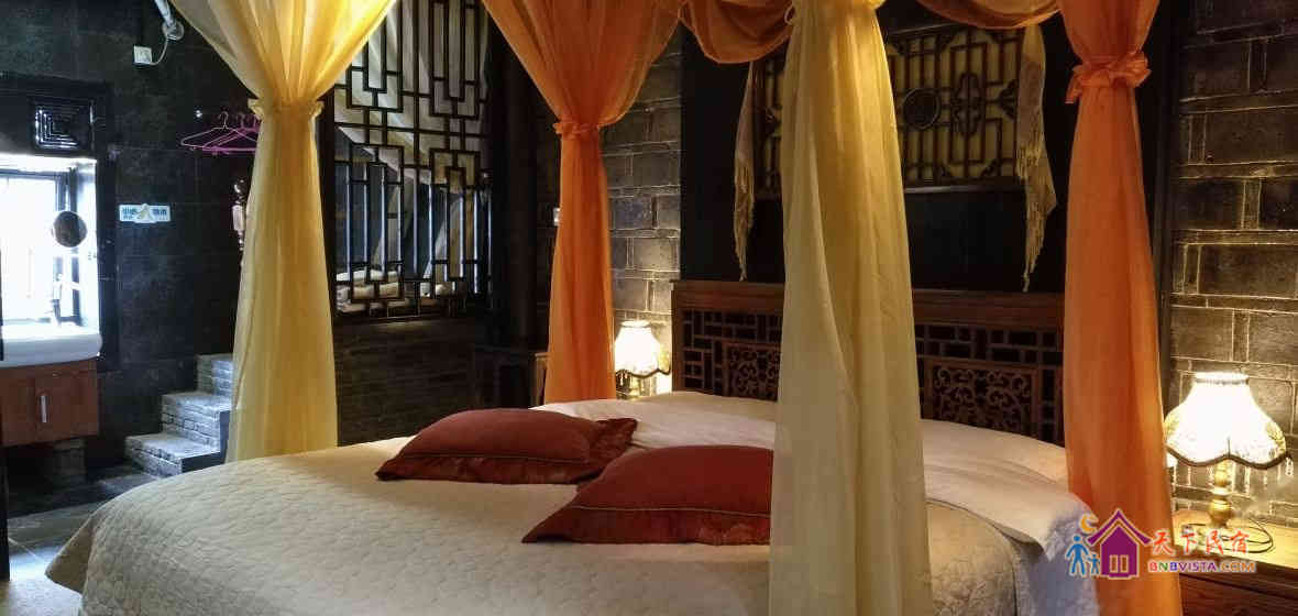 复式阁楼大床房