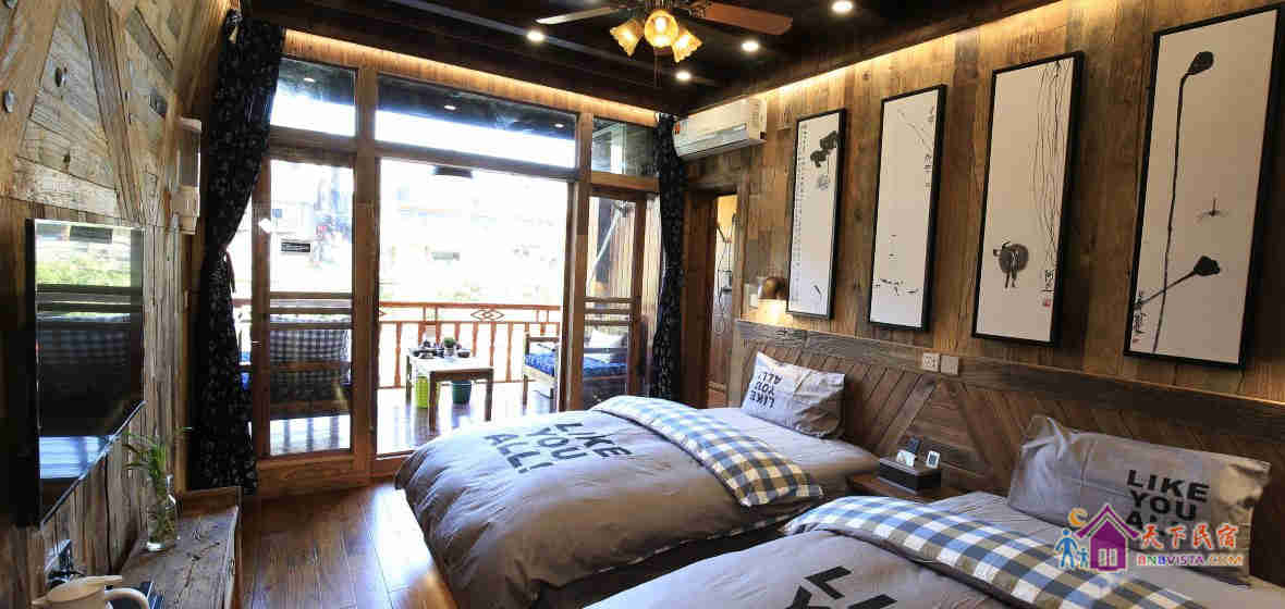 约, 临江景观小标准房