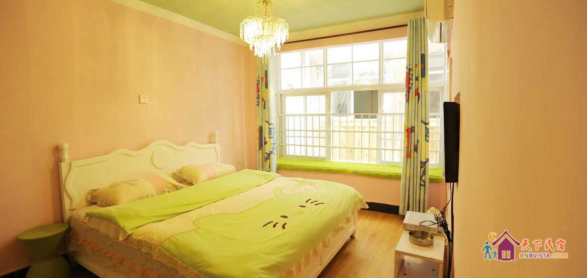 牵手主题大床房