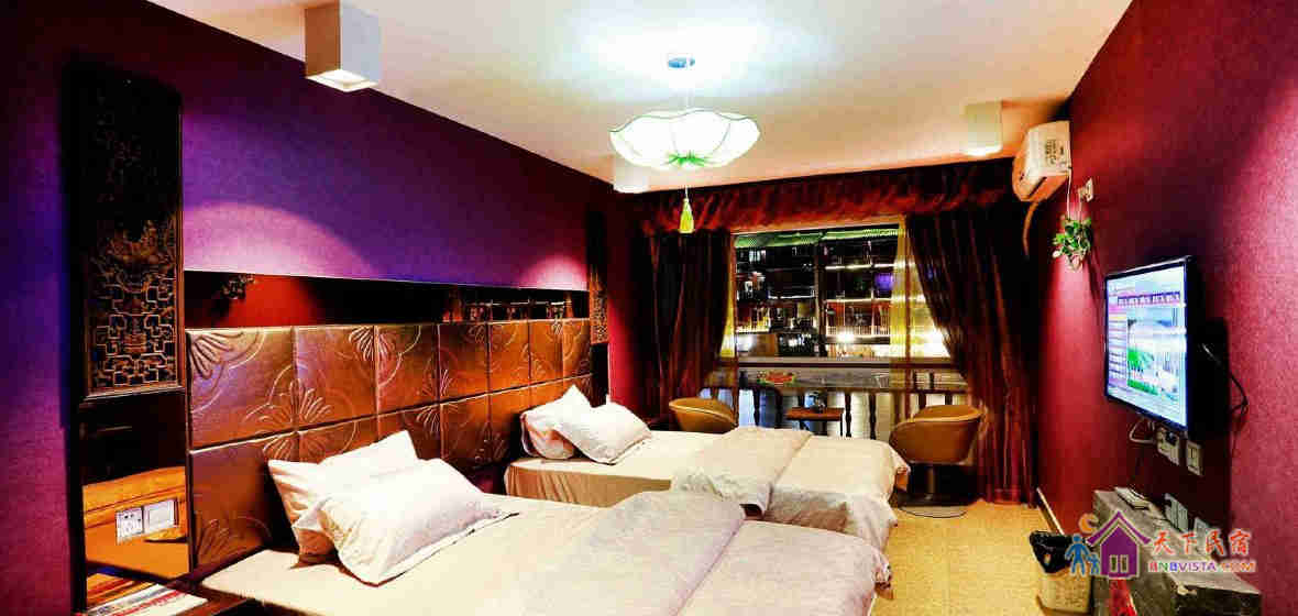 等你来临江观景双床房