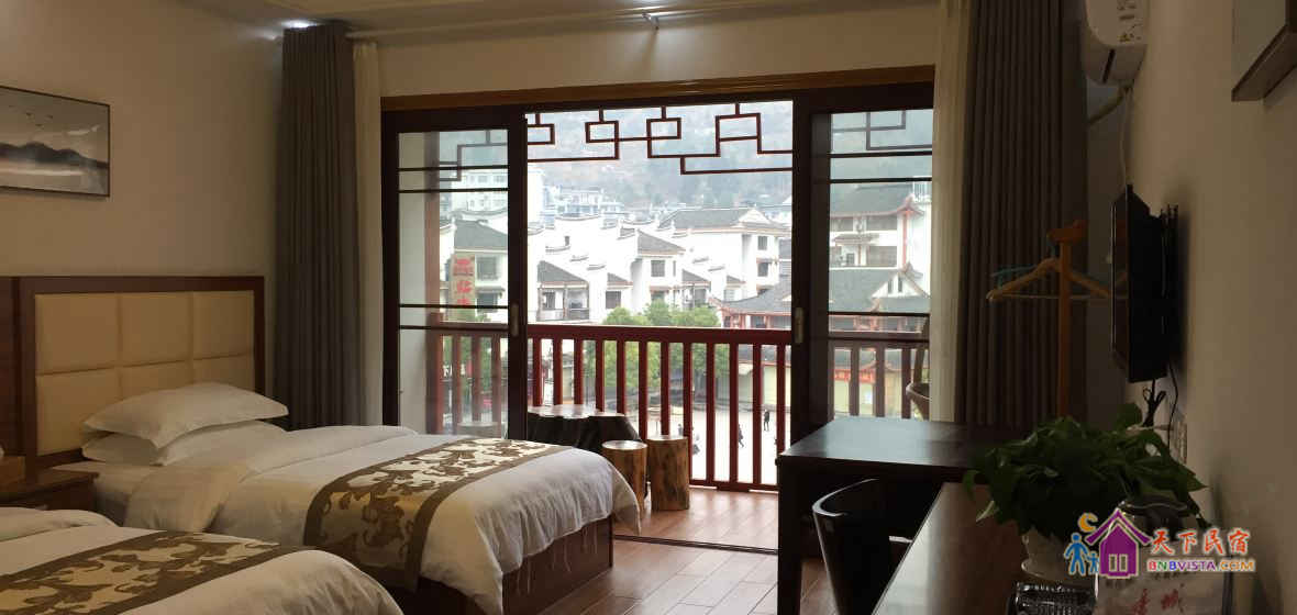 中式阳台麻将双床房