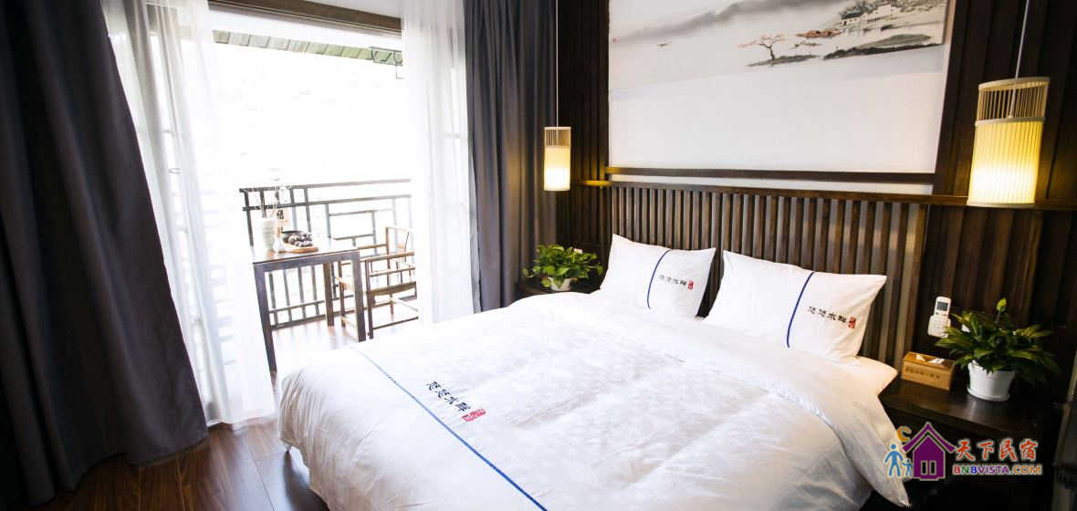 亦久江景阳台大床房