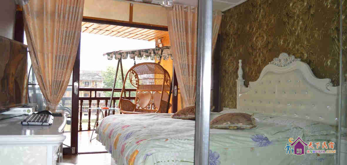 豪华江景大床房