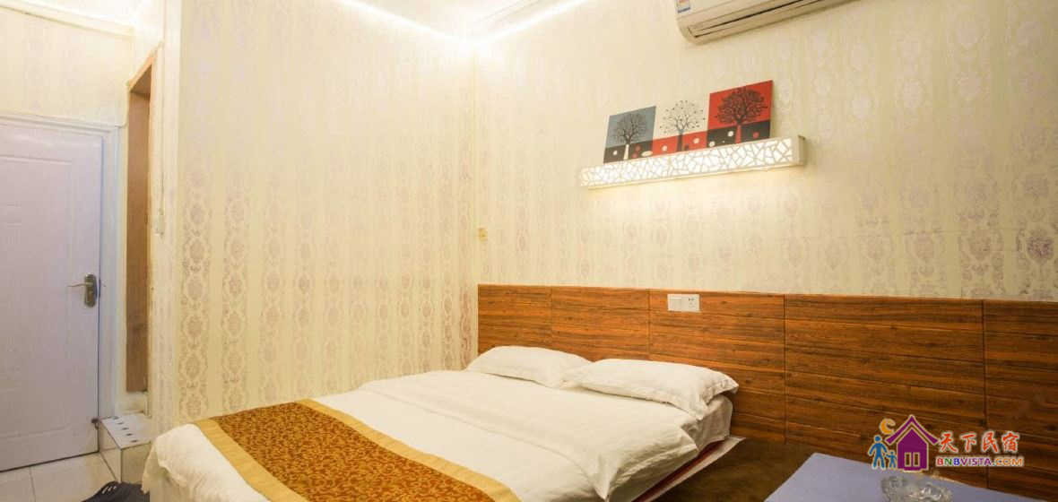 榻榻米单人大床房