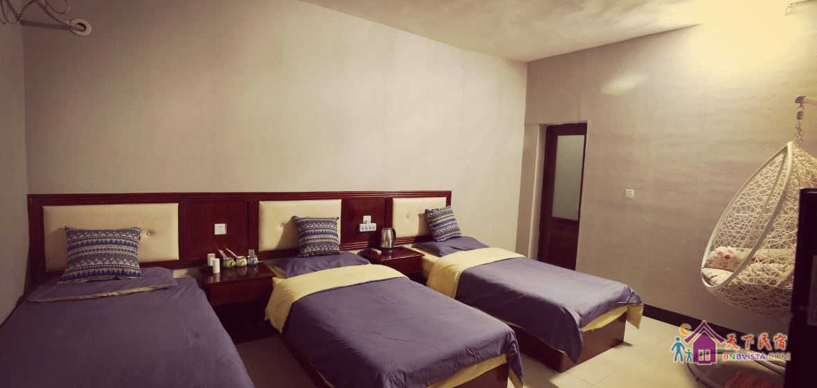 温馨庭院三人间