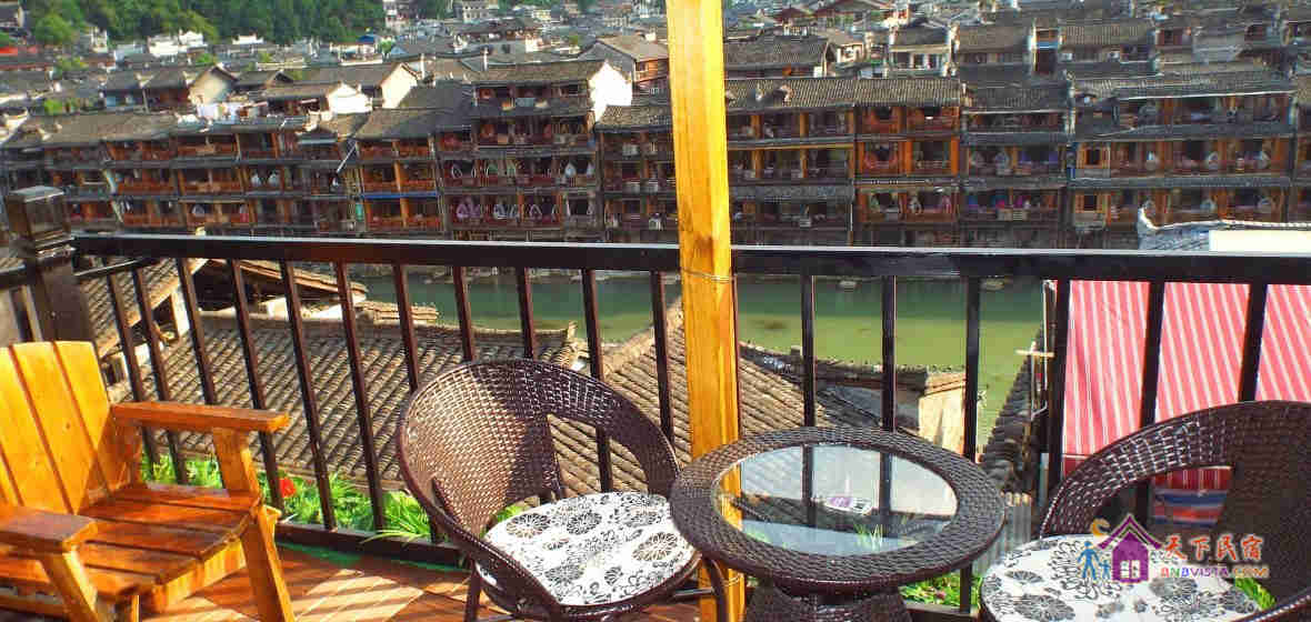 复式阁楼江景阳台大床房