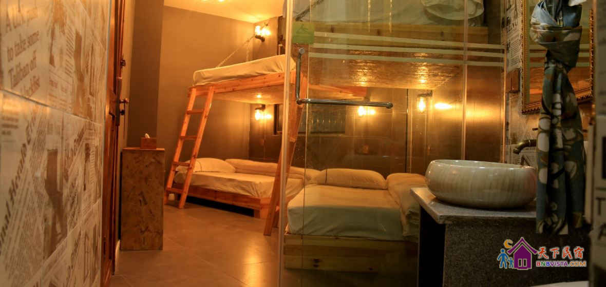 美式悬挂四人间