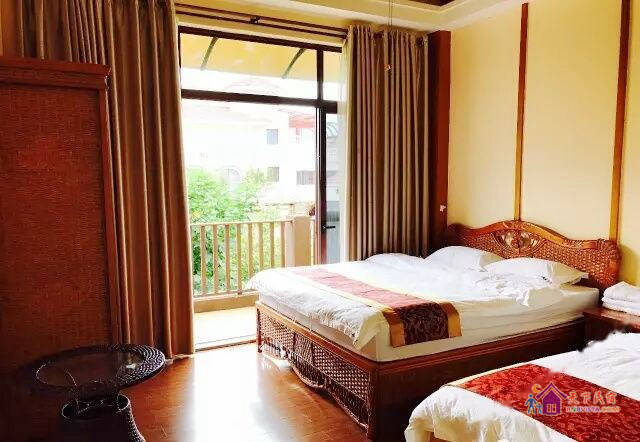 四房六床豪华温泉度假别墅