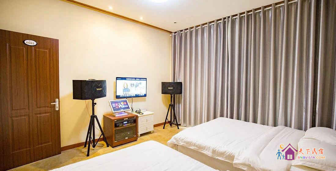 温馨温泉四室二厅套房