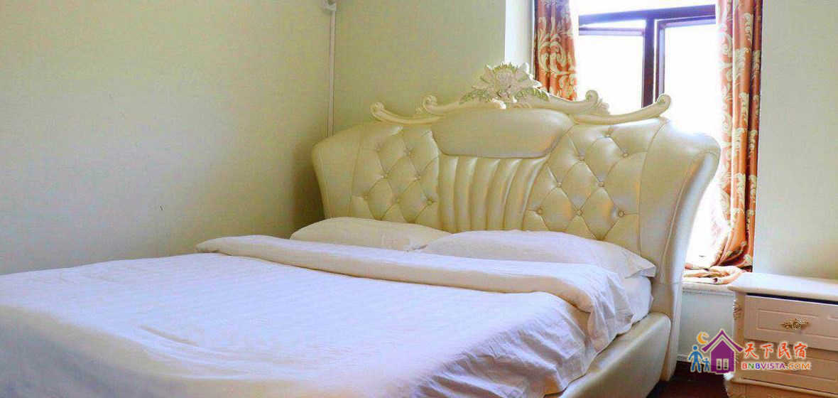 霹雳豪华大床房