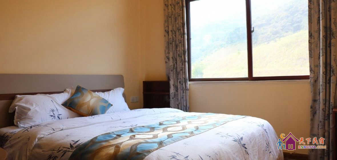 鸣泉谷泳池温泉别墅