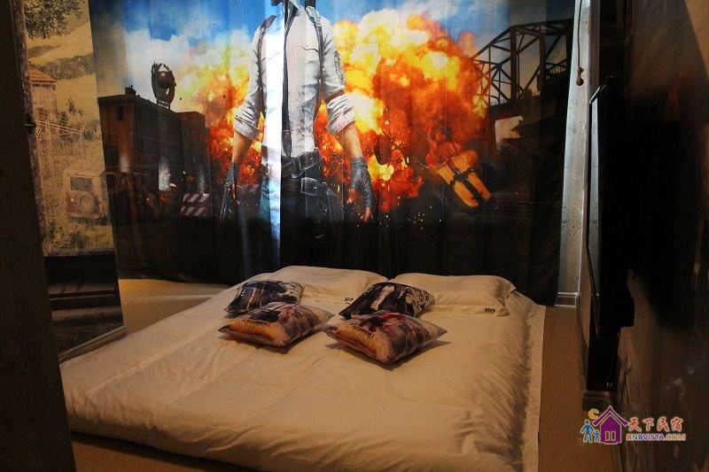 大吉大利今晚吃鸡榻榻米房