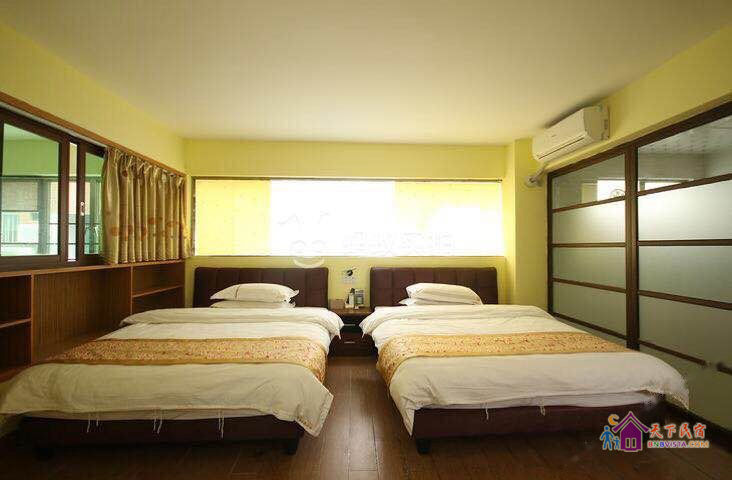 精装温泉度假六房二厅别墅