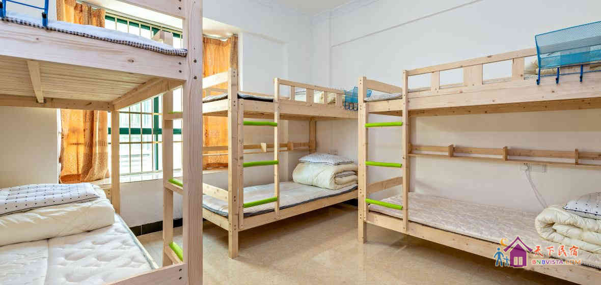 优雅女生六人间(床位房)