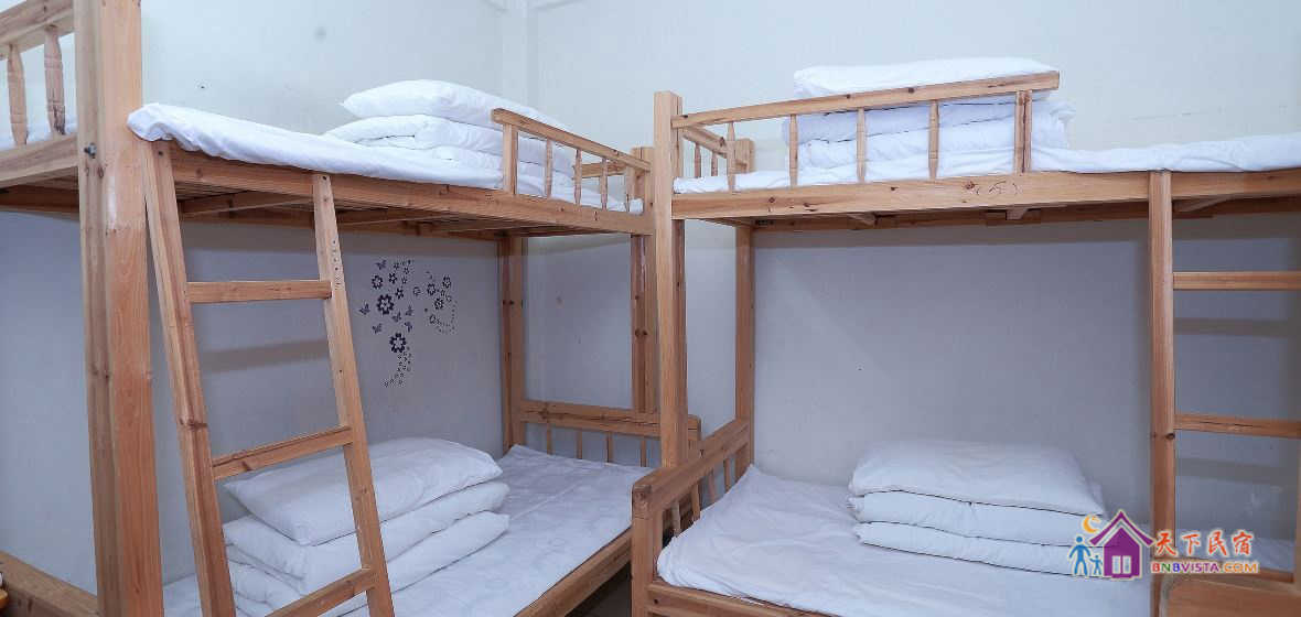 男生六人床位房