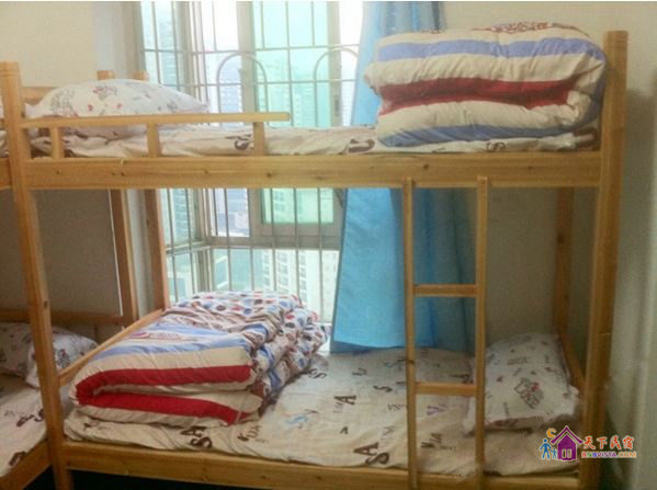 舒适男生六人间(床位)