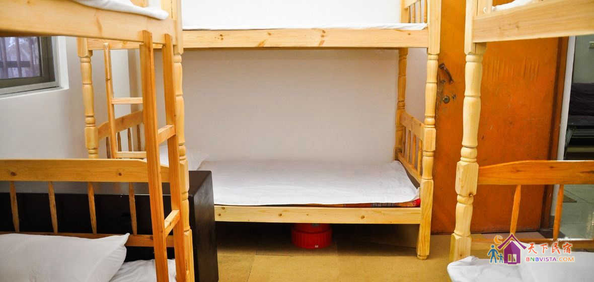 男生六人房(床位)