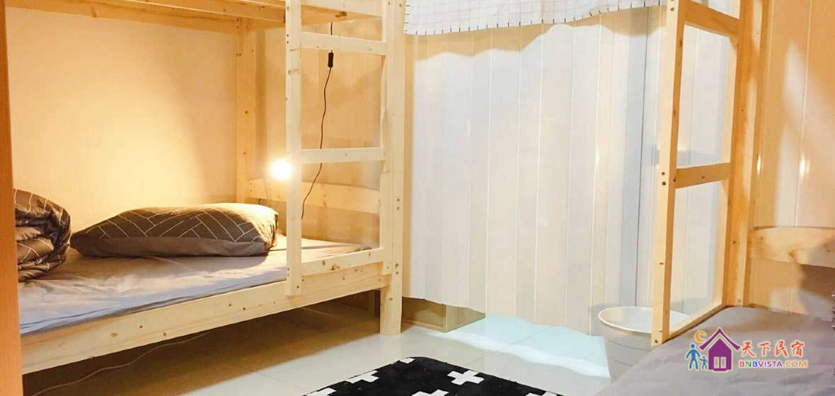 男生六人间(床位)