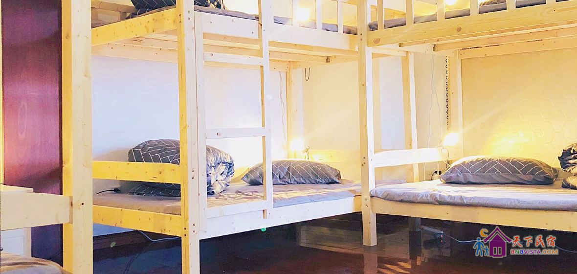 舒适六人间(床位)(公共卫浴)