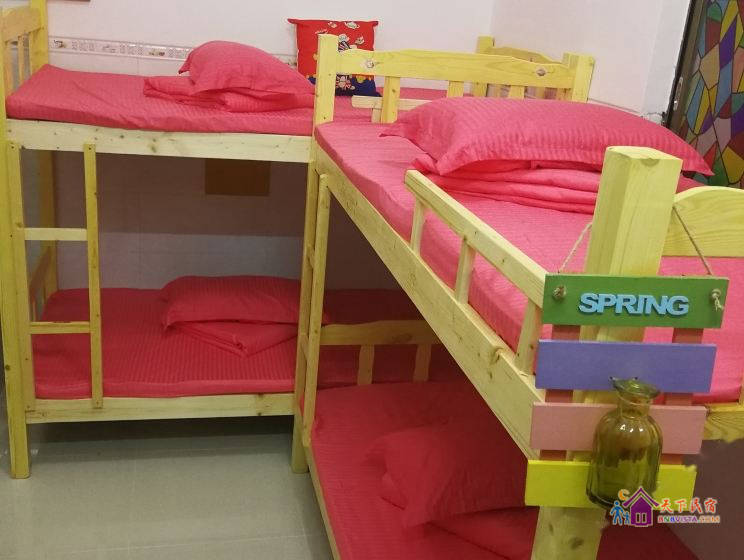 芳华独卫女生四人房