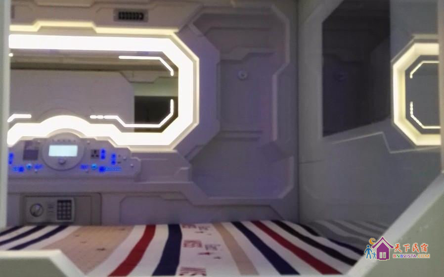 高配光速双人舱