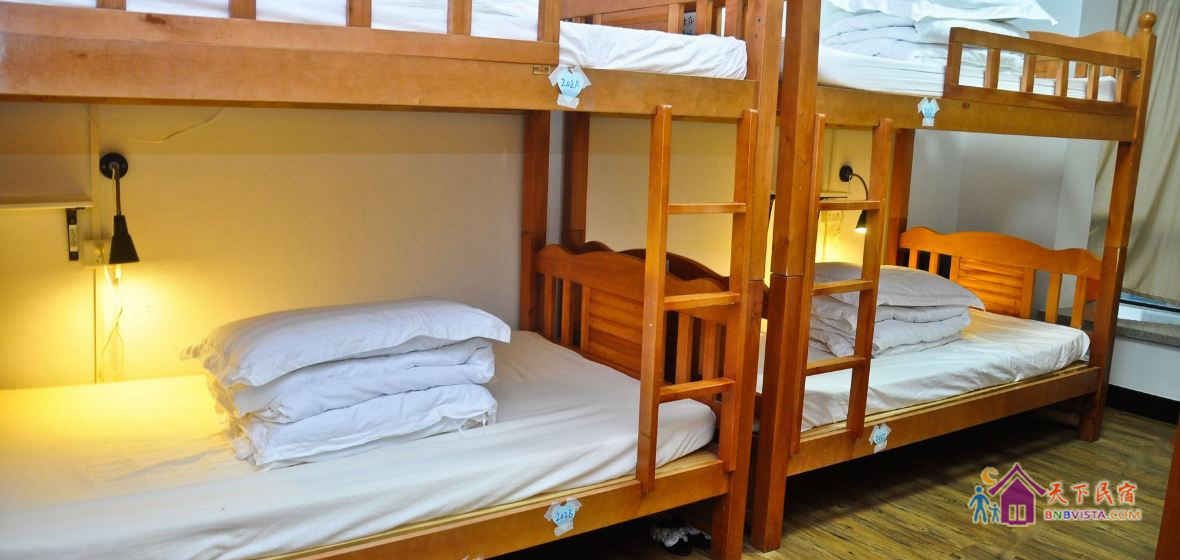 女生六人间(床位)