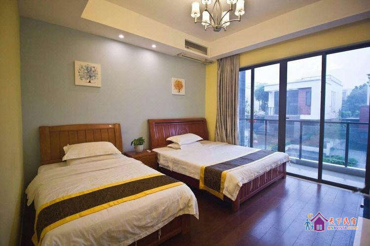 特色精装5房9床温泉别墅