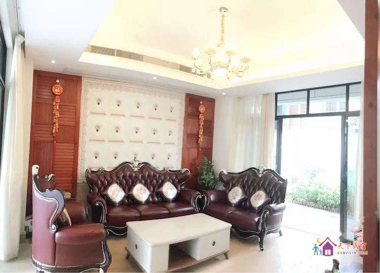 欧式8房温泉别墅