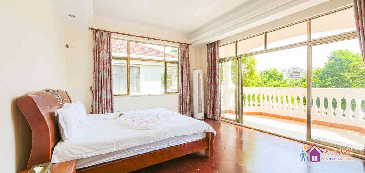 碧桂园幽静小溪湖景5房7床别墅