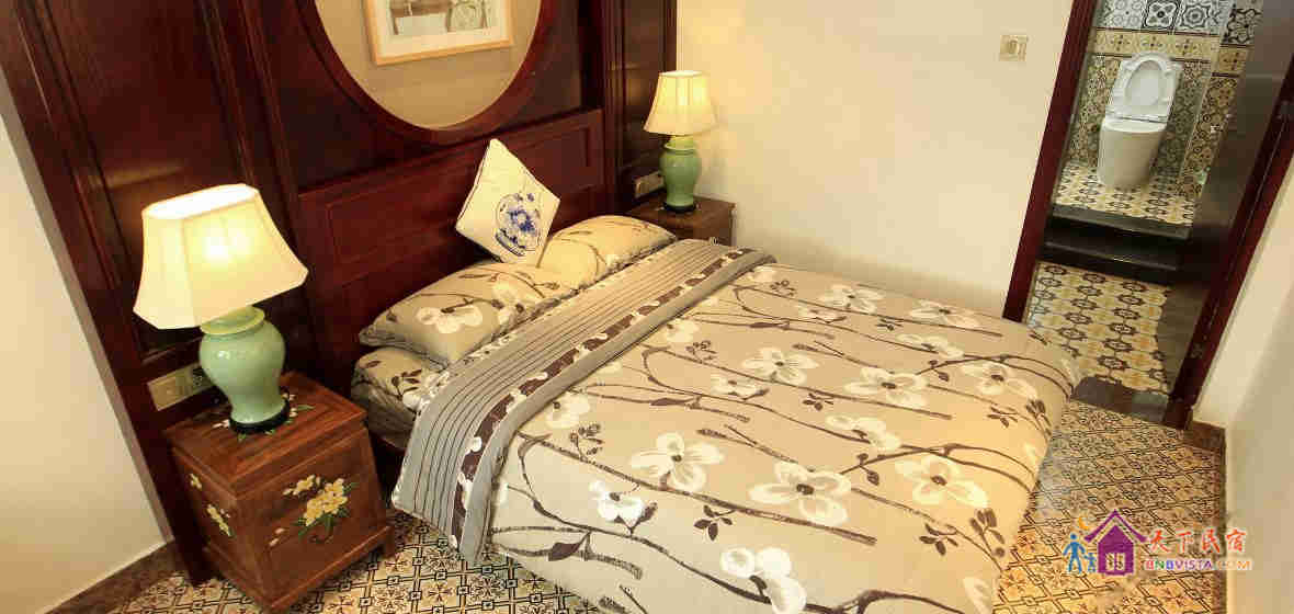 三楼天台阳光大床房