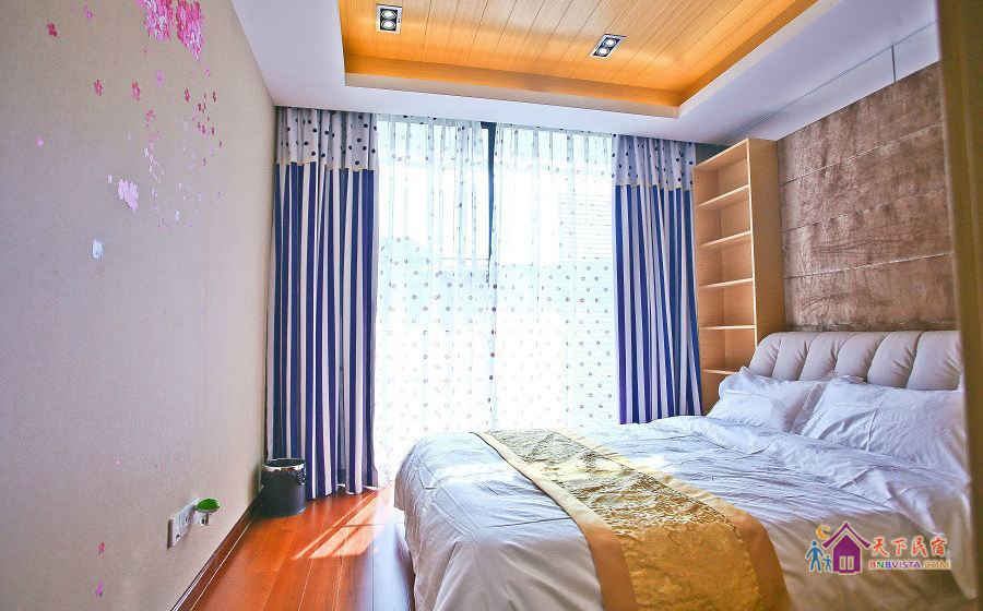 清新庭院7房11床温泉别墅