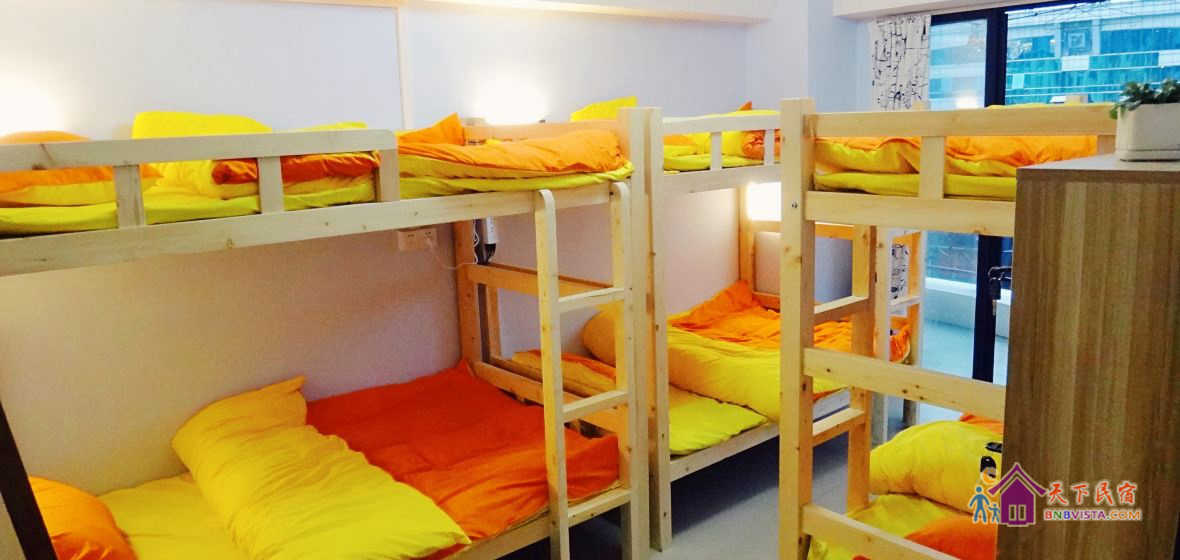 女生阳光六人间(床位)