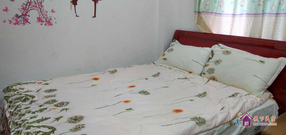 温馨情侣大床房