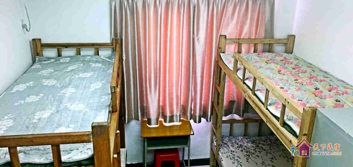 男神六人床位房