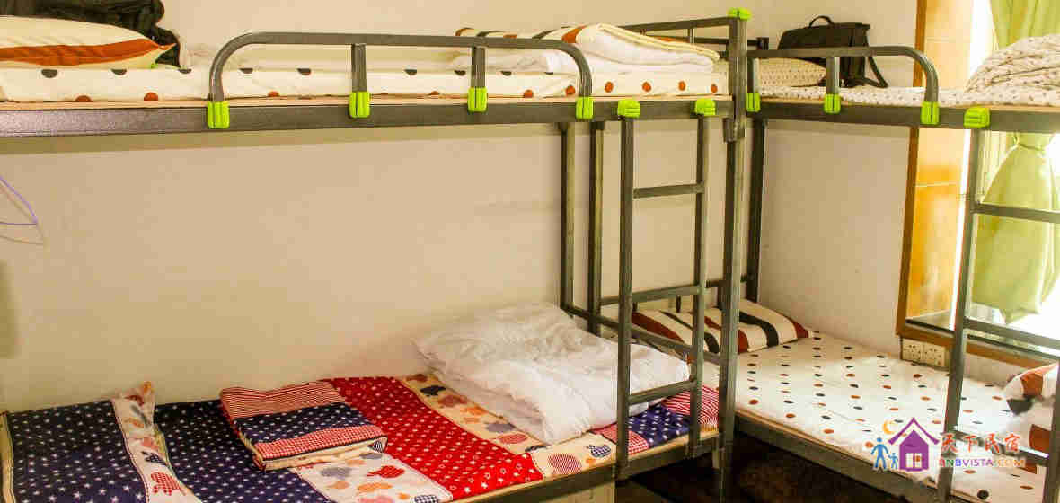 帅锅窗景六人间