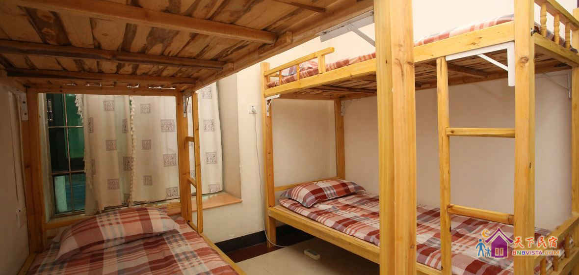 女生四人床位房