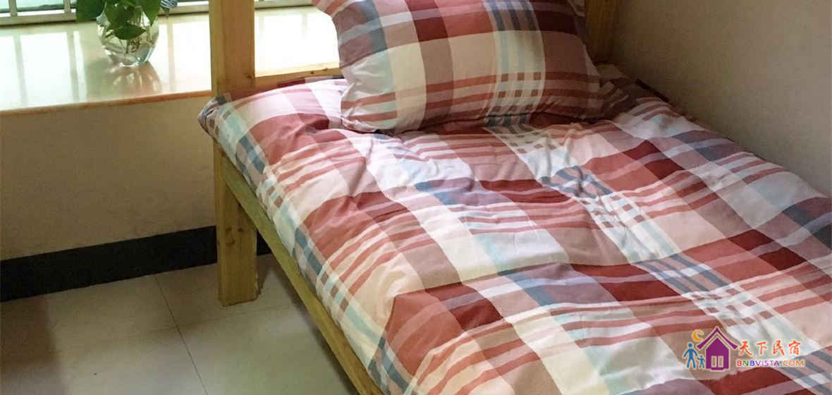 女生六人床位房