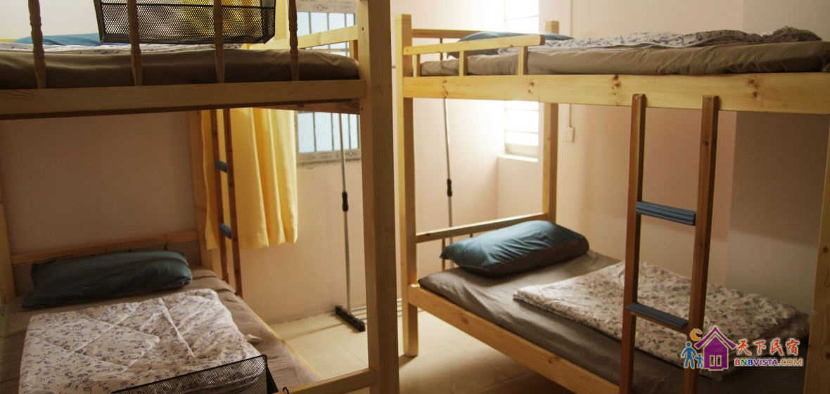 男生六人床位房