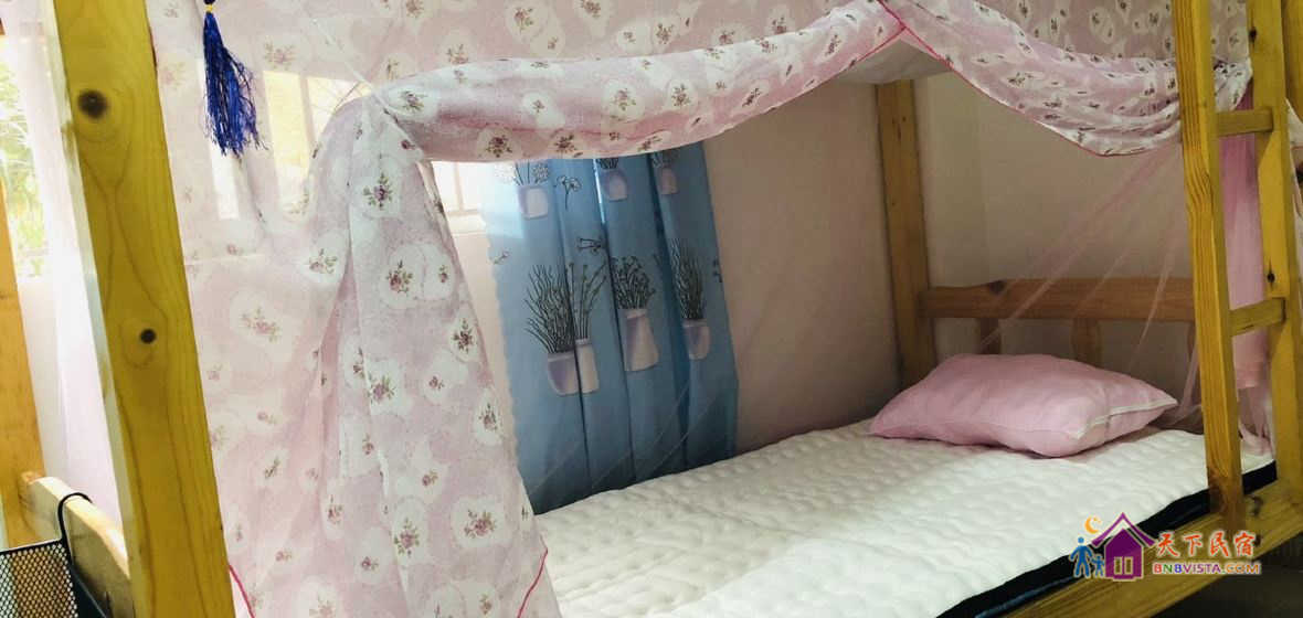 温馨女生四人间(床位)