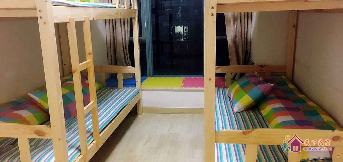 大飘窗观景男生4人床位房