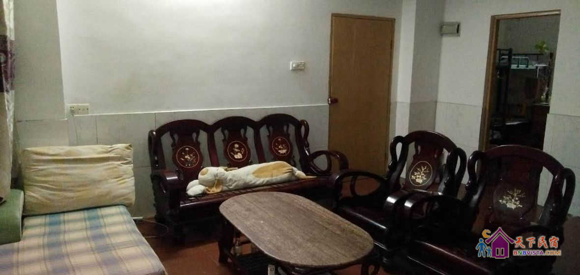 男生六人床位房