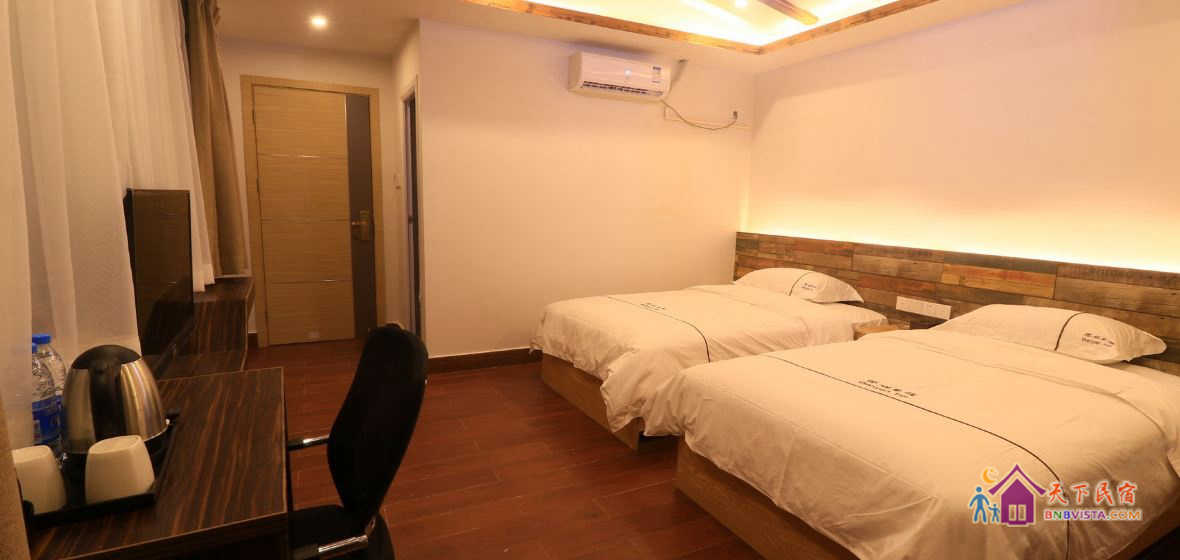 高级阳台双床房