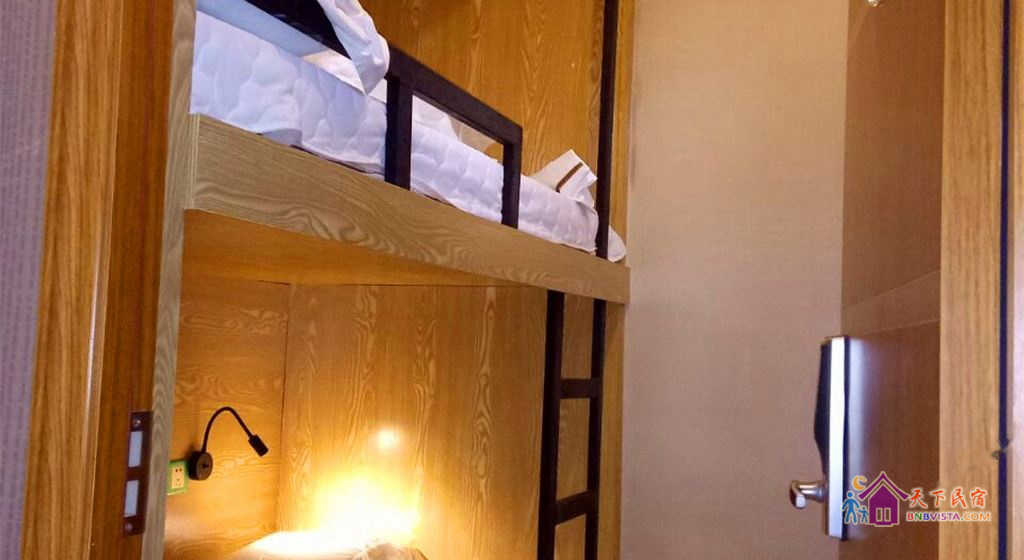 女生区双人床位房